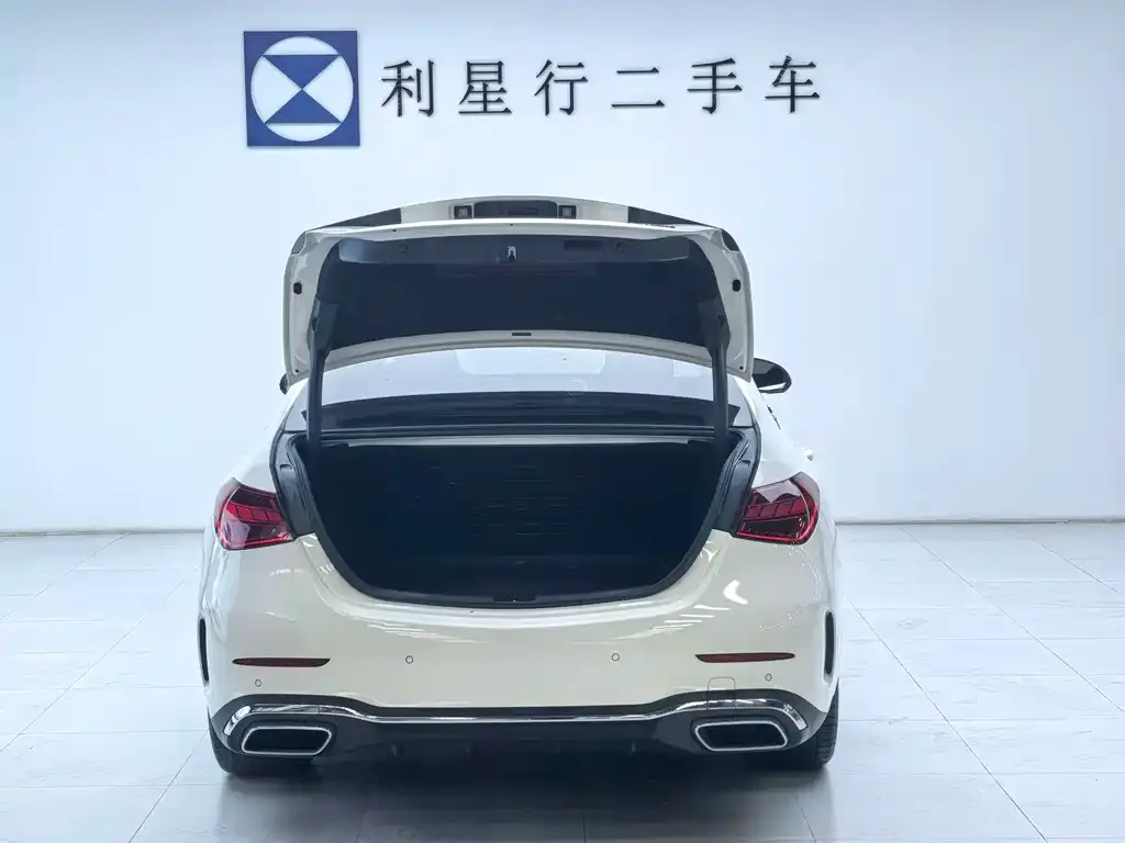 Mercedes-Benz C-Class 2023 из CN, фото 8