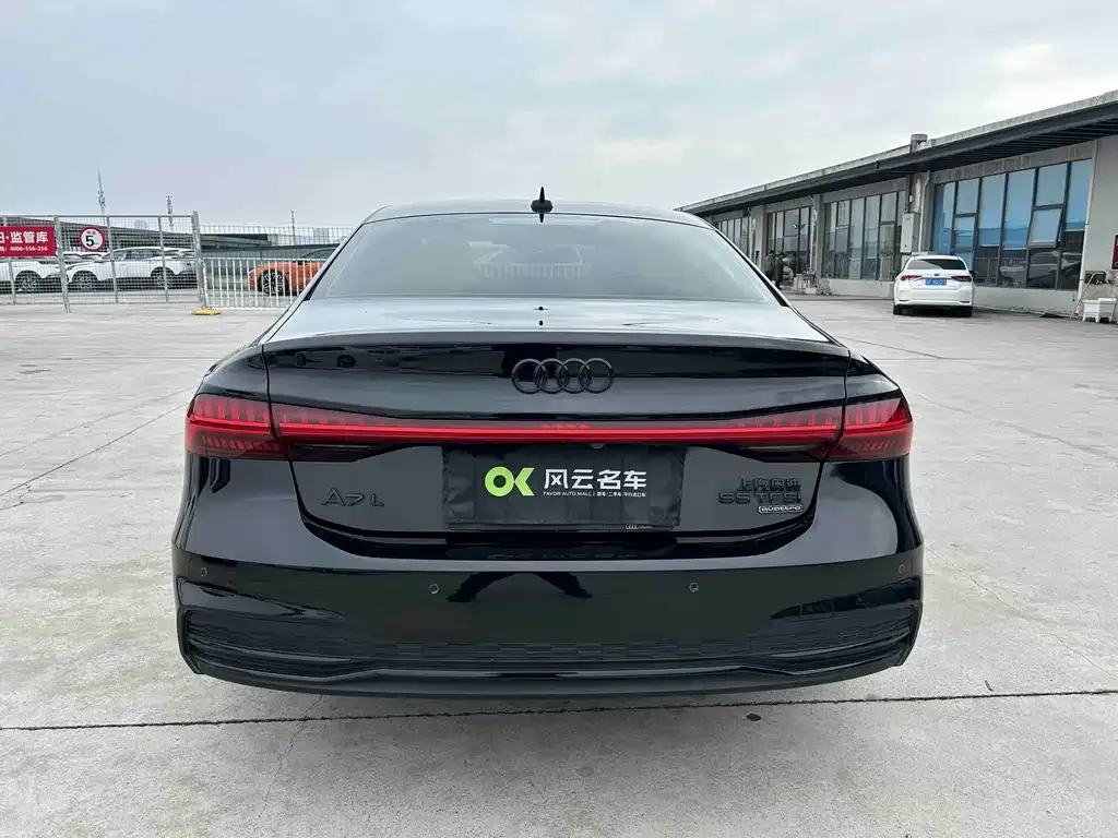 Audi A7L 2023 из CN, фото 6