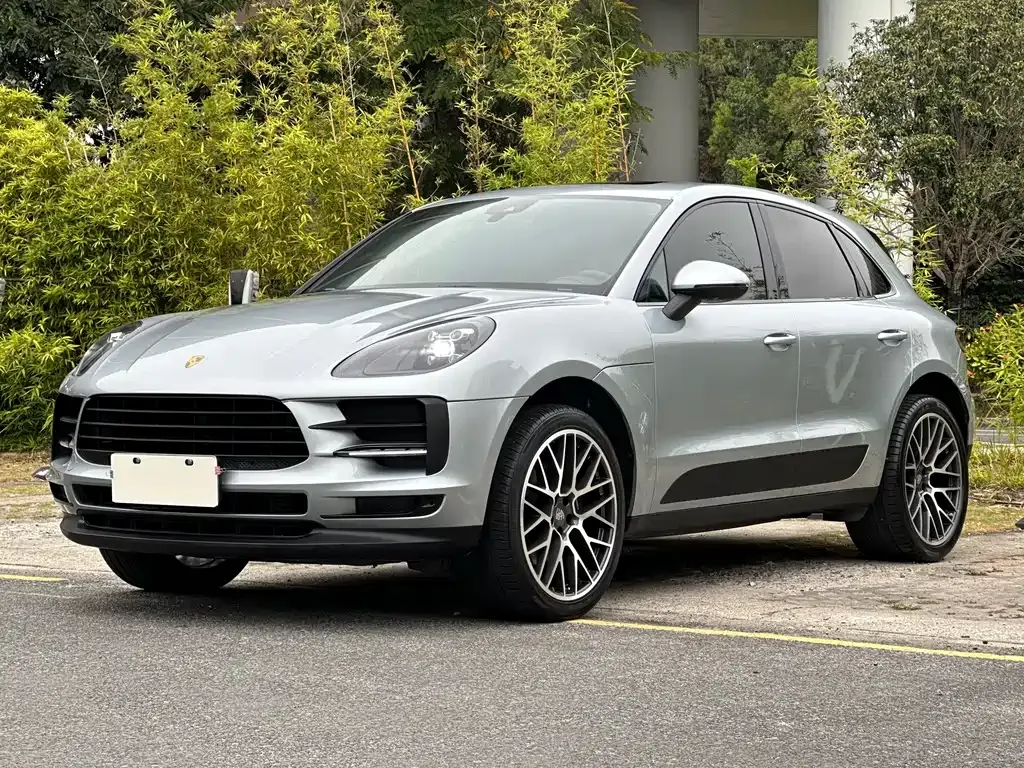 Porsche Macan — фото 1