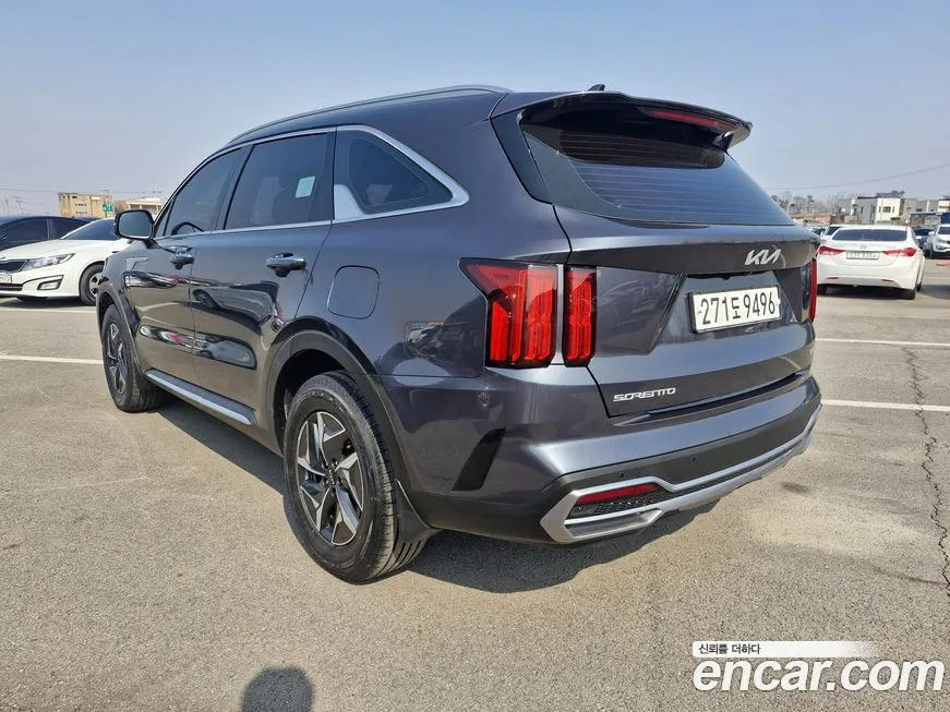 Kia Sorento — фото 9