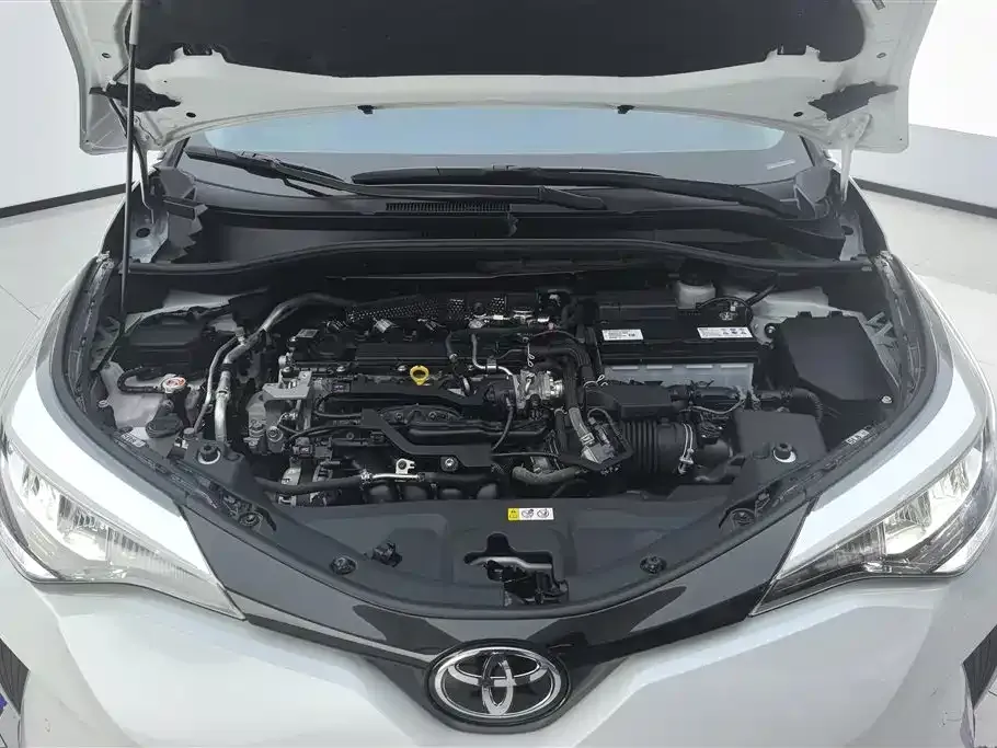 Toyota C-HR 2023 из CN, фото 9