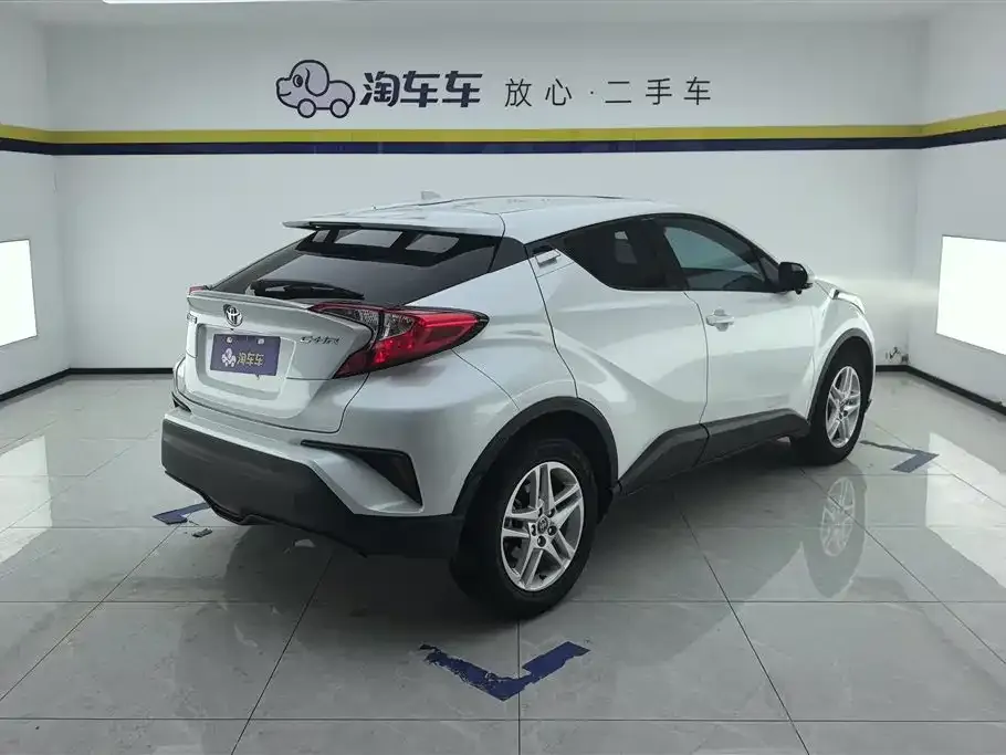 Toyota C-HR 2023 из CN, фото 6