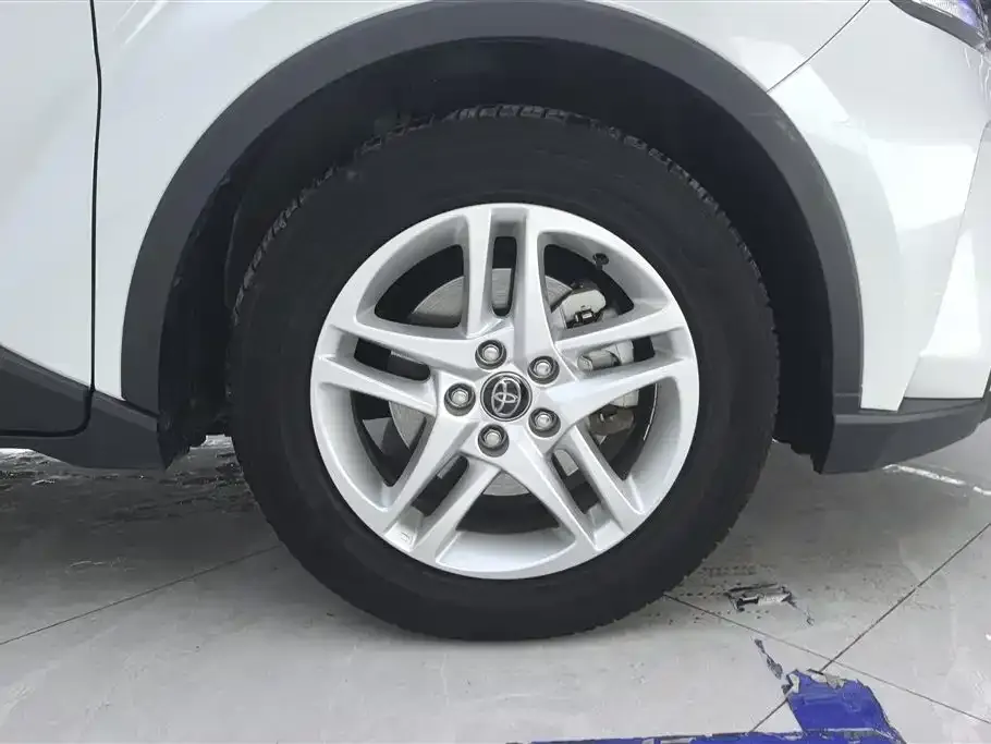 Toyota C-HR 2023 из CN, фото 4