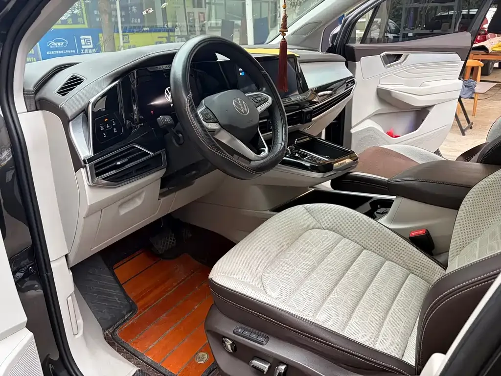 Volkswagen Talagon 2023 из CN, фото 4