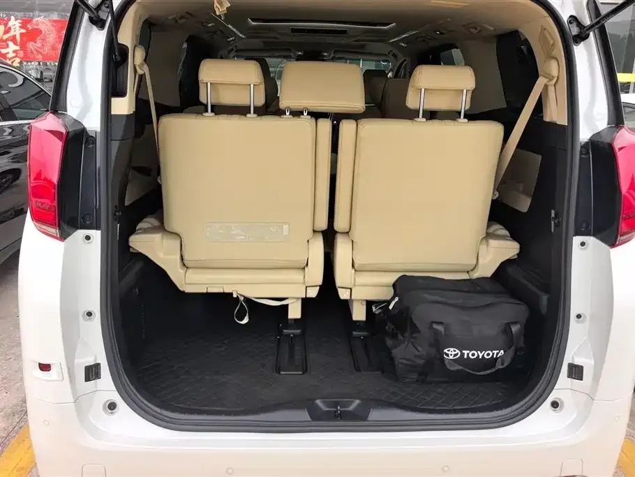 Toyota Alphard 2022 из CN, фото 2