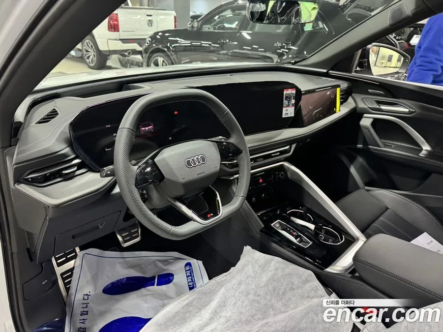 Audi Q5 2025 из KR, фото 8