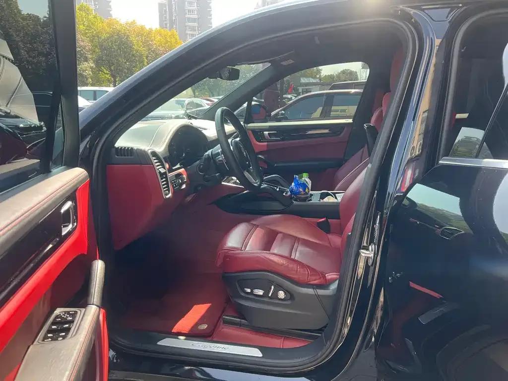 Porsche Cayenne Hybrid 2021 из CN, фото 7