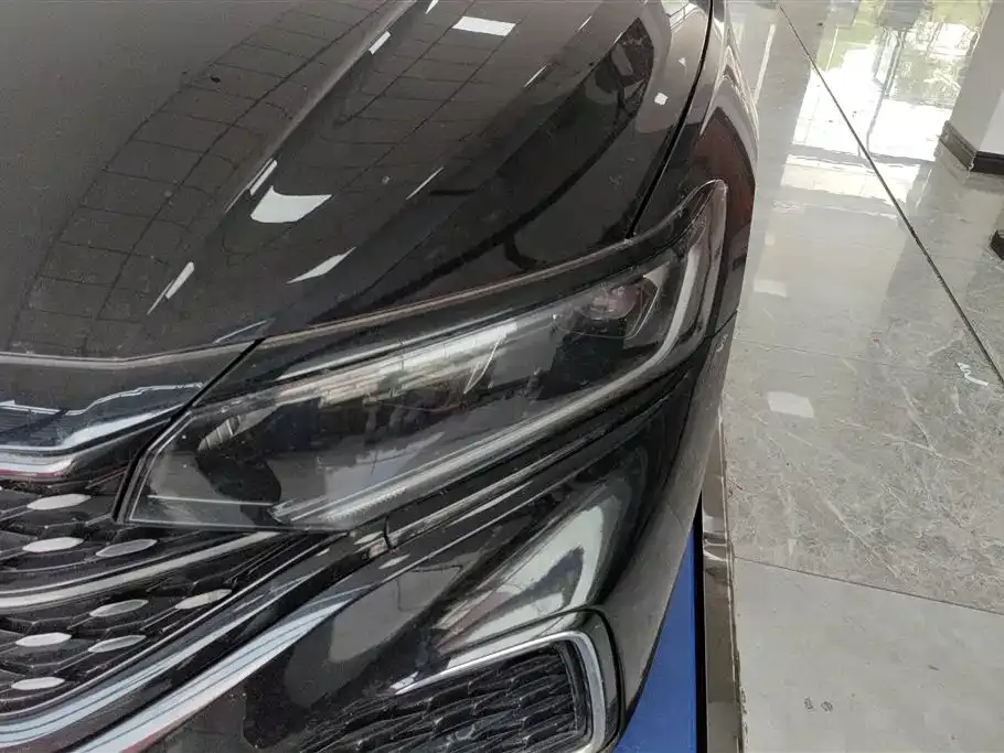 Volkswagen Passat — фото 9