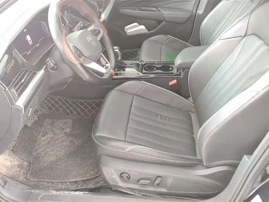 Volkswagen Passat — фото 10