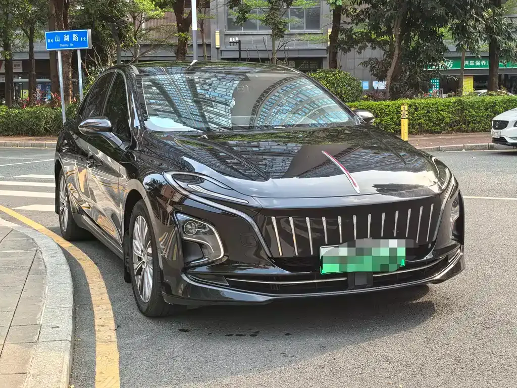 Hongqi E-QM5 — фото 4