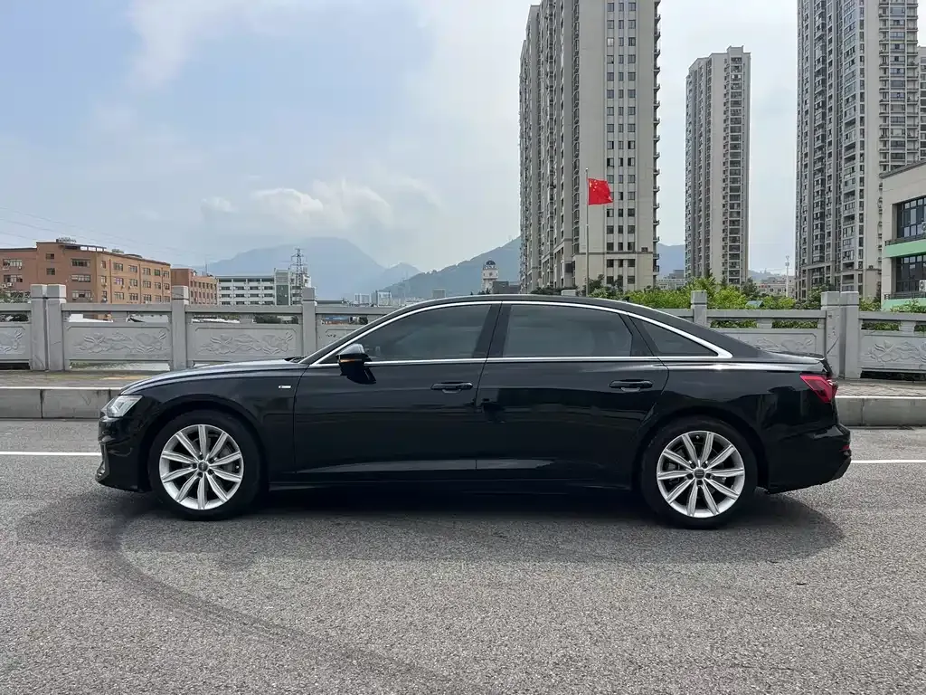 Audi A6L 2021 из CN, фото 2