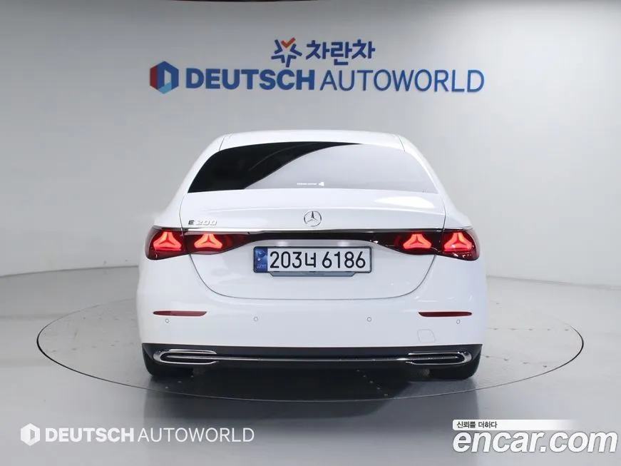 Mercedes-Benz E-Class 2025 из KR, фото 8