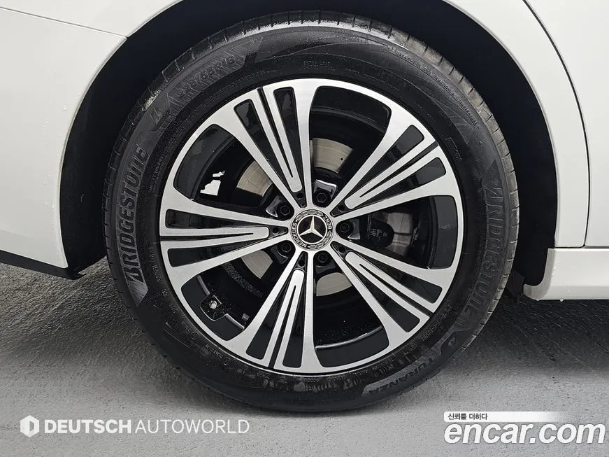 Mercedes-Benz E-Class 2025 из KR, фото 10