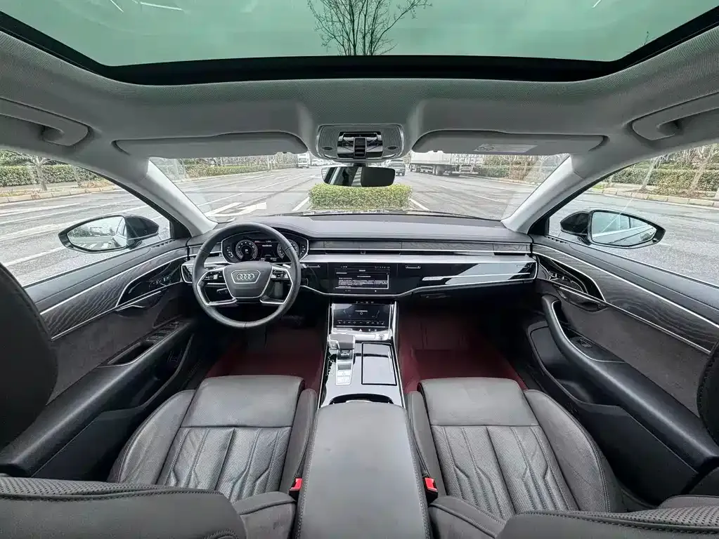 Audi A8 — фото 4