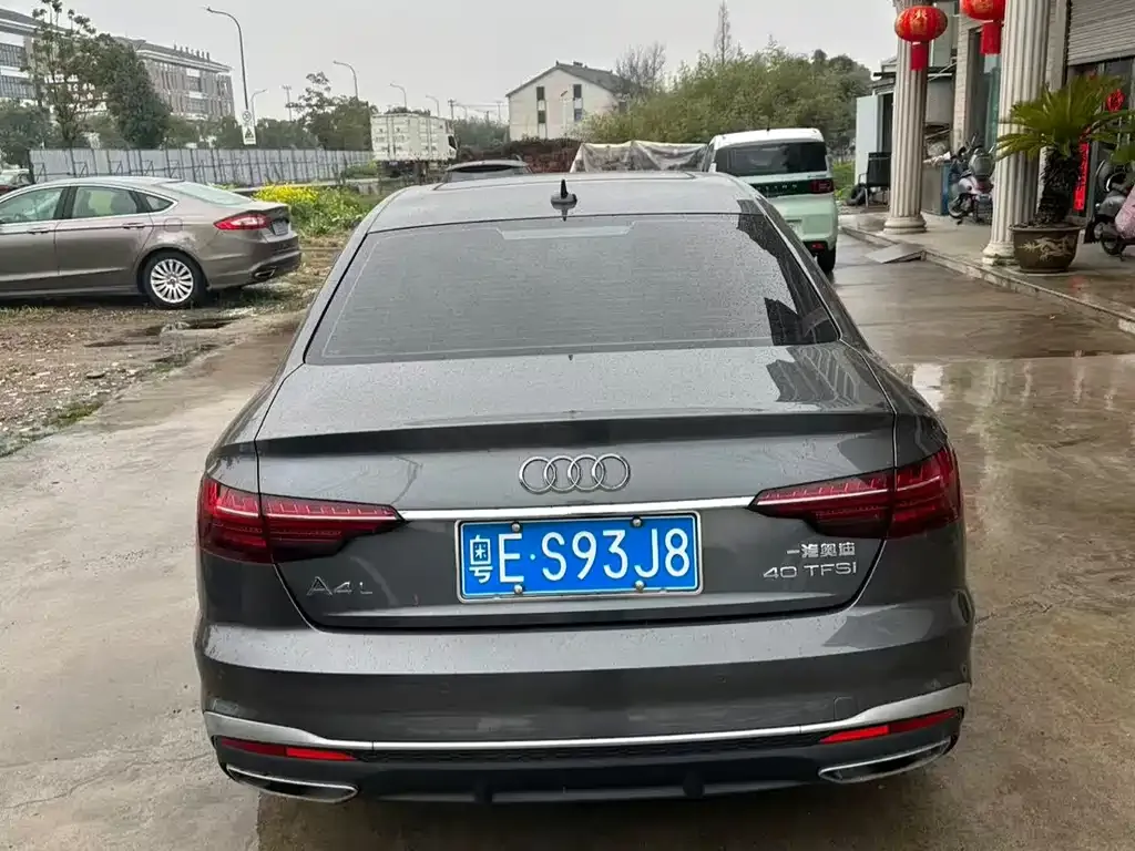 Audi A4L 2023 из CN, фото 8