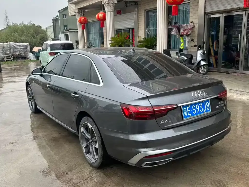 Audi A4L 2023 из CN, фото 10