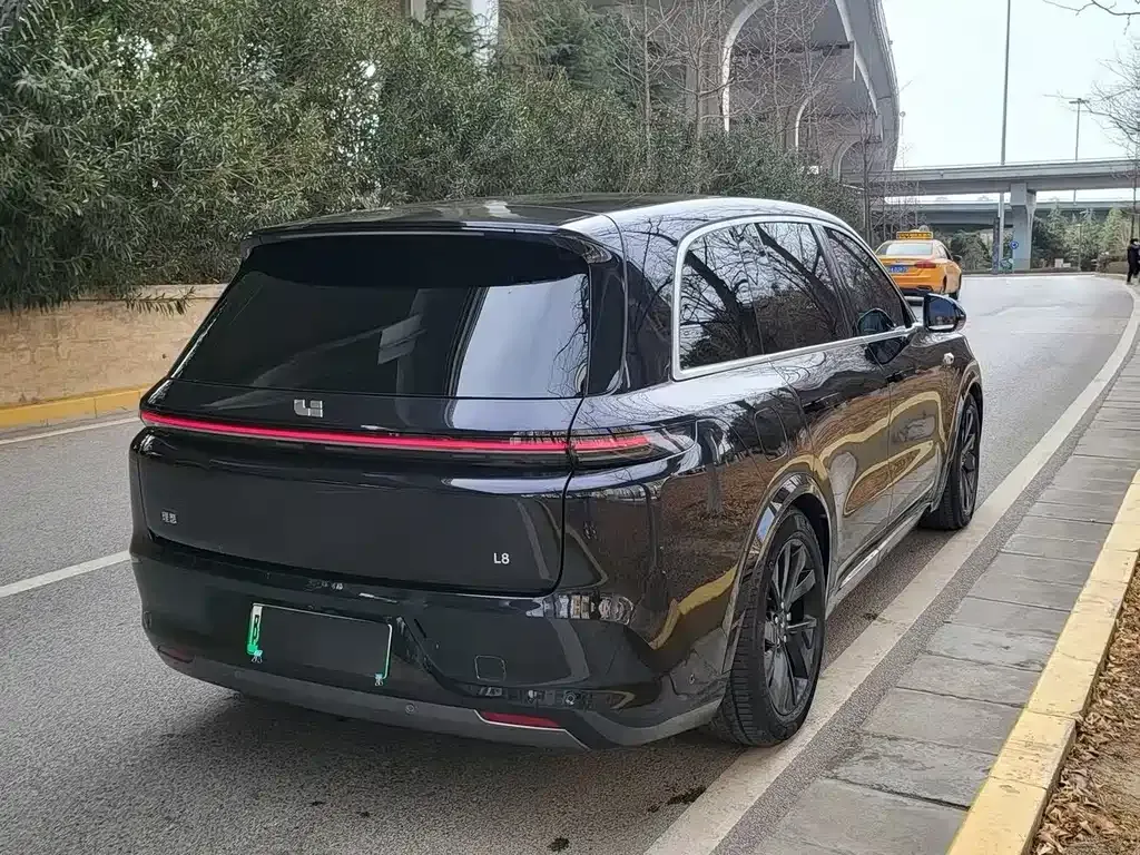 Li Auto L8 2023 из CN, фото 6