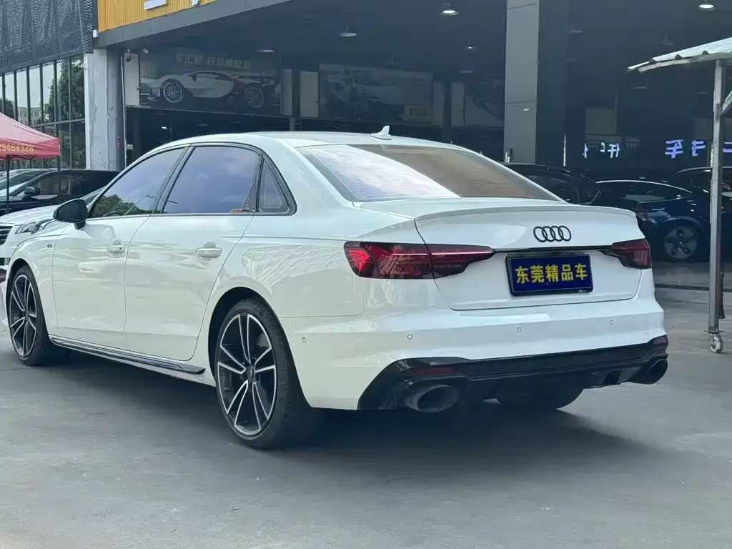 Audi A4L 2024 из CN, фото 8