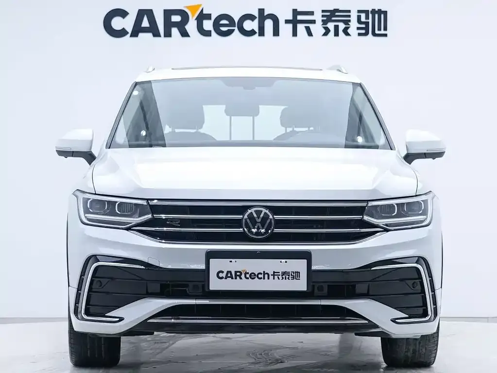 Volkswagen Tiguan L — фото 2