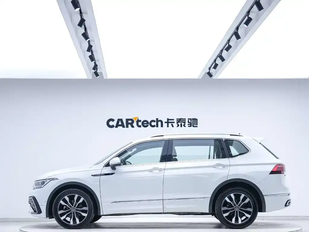 Volkswagen Tiguan L — фото 3