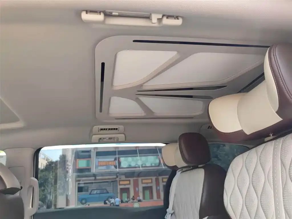 Buick GL8 2021 из CN, фото 3