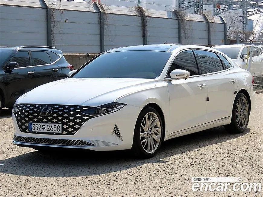 Hyundai Grandeur — фото 1