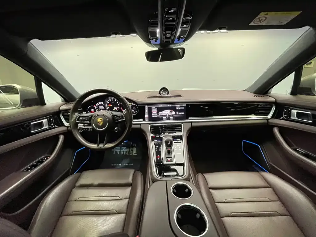 Porsche Panamera Hybrid 2021 из CN, фото 7