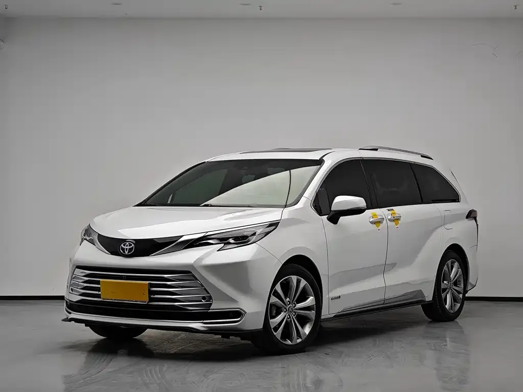 Toyota Sienna 2022 из CN, фото 1