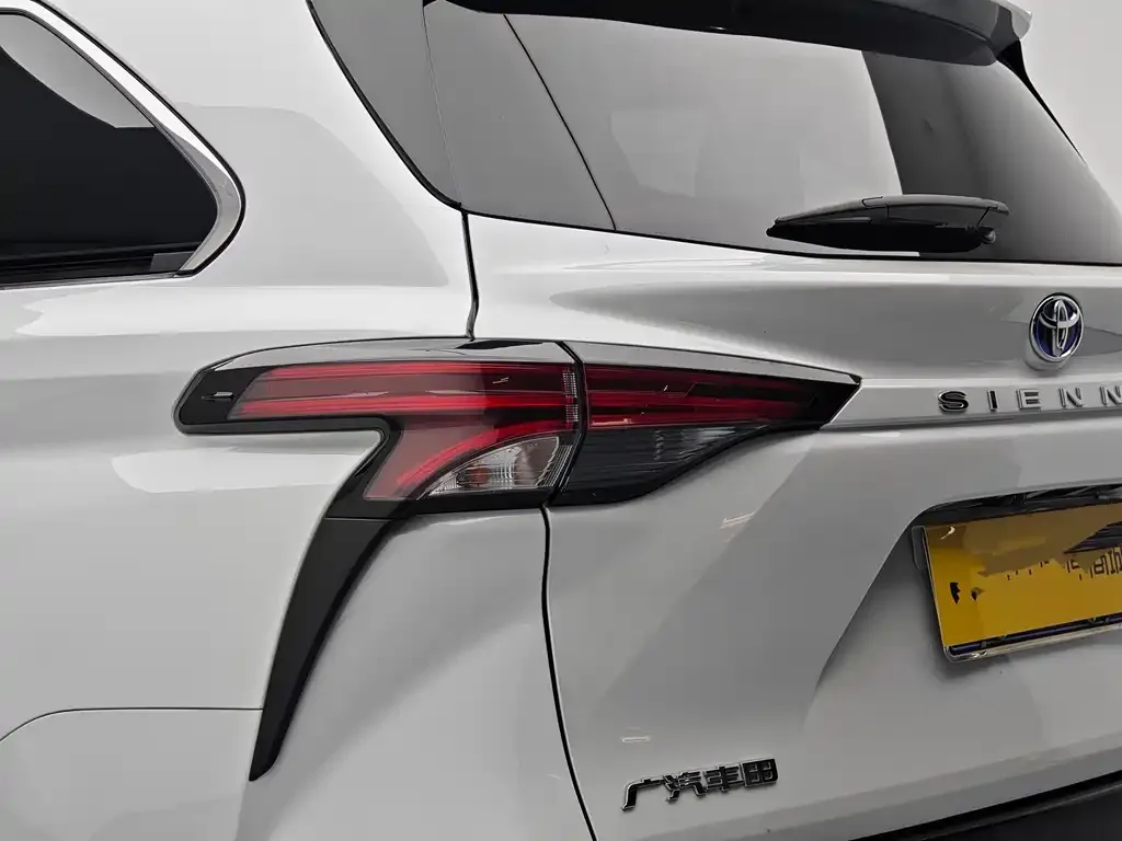 Toyota Sienna 2022 из CN, фото 9
