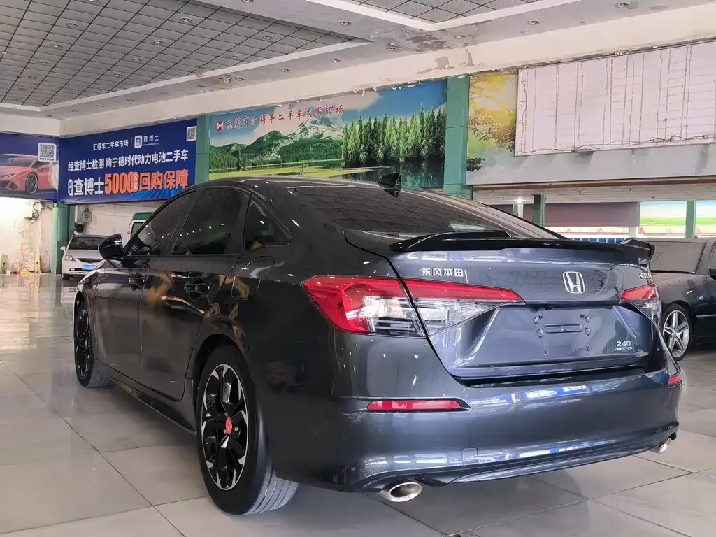 Honda Civic — фото 8