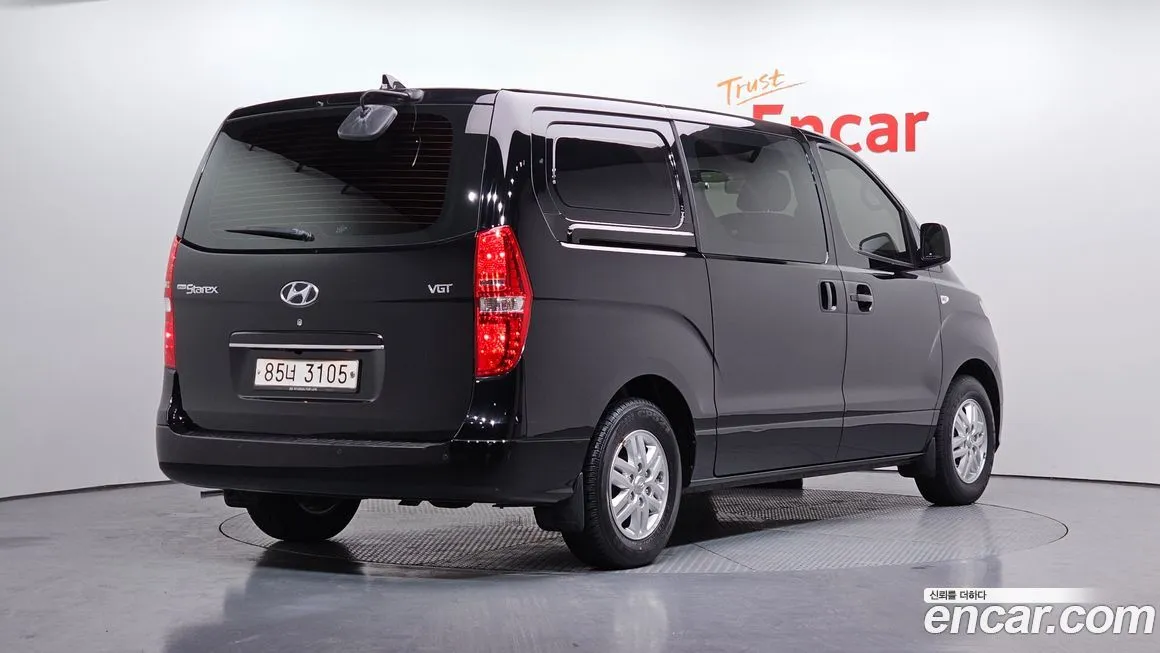 Hyundai Starex — фото 10