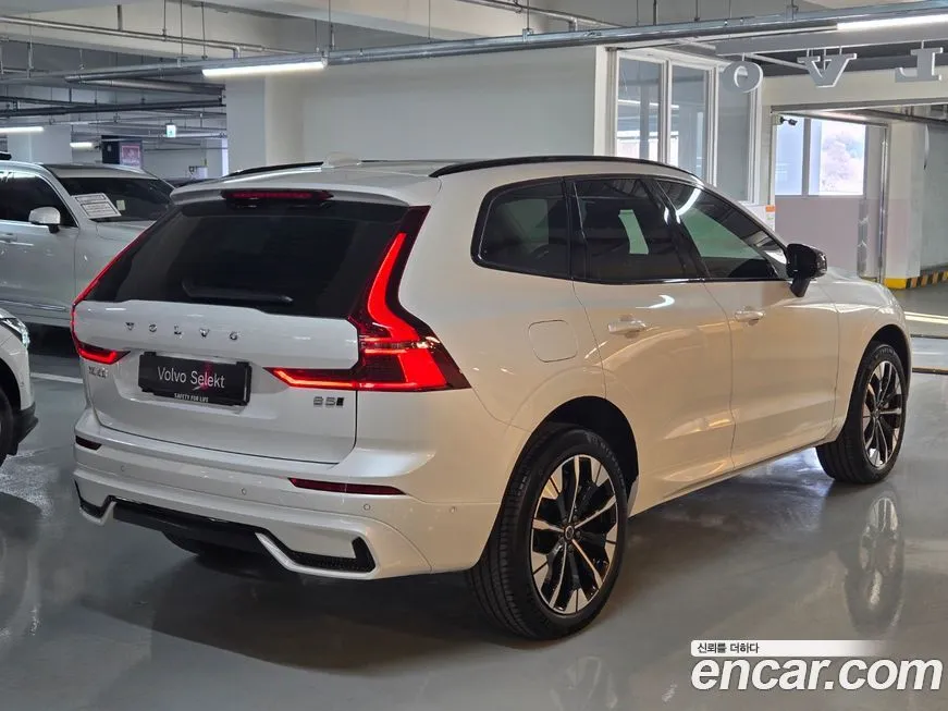 Volvo XC60 2026 из KR, фото 8