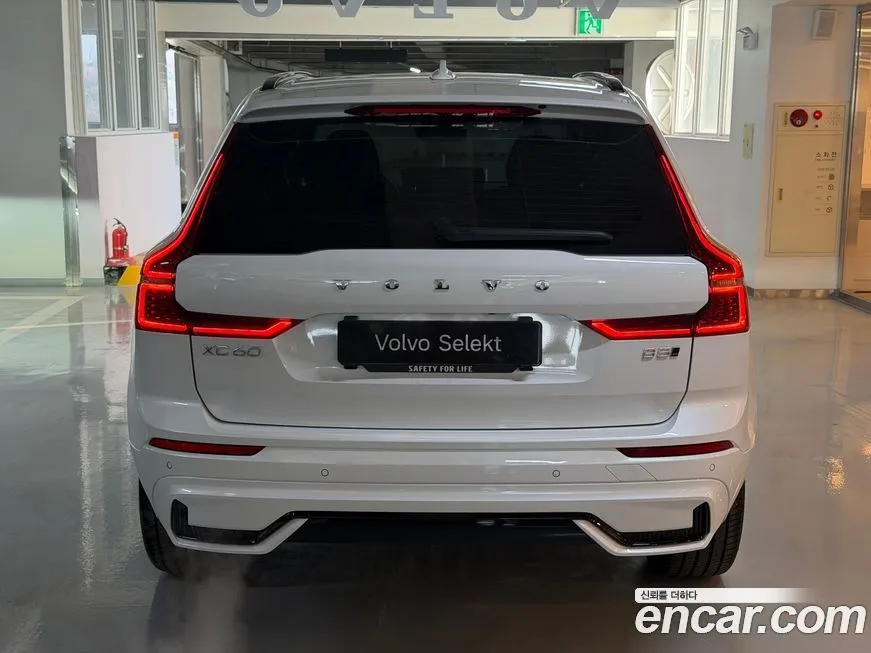 Volvo XC60 2026 из KR, фото 9