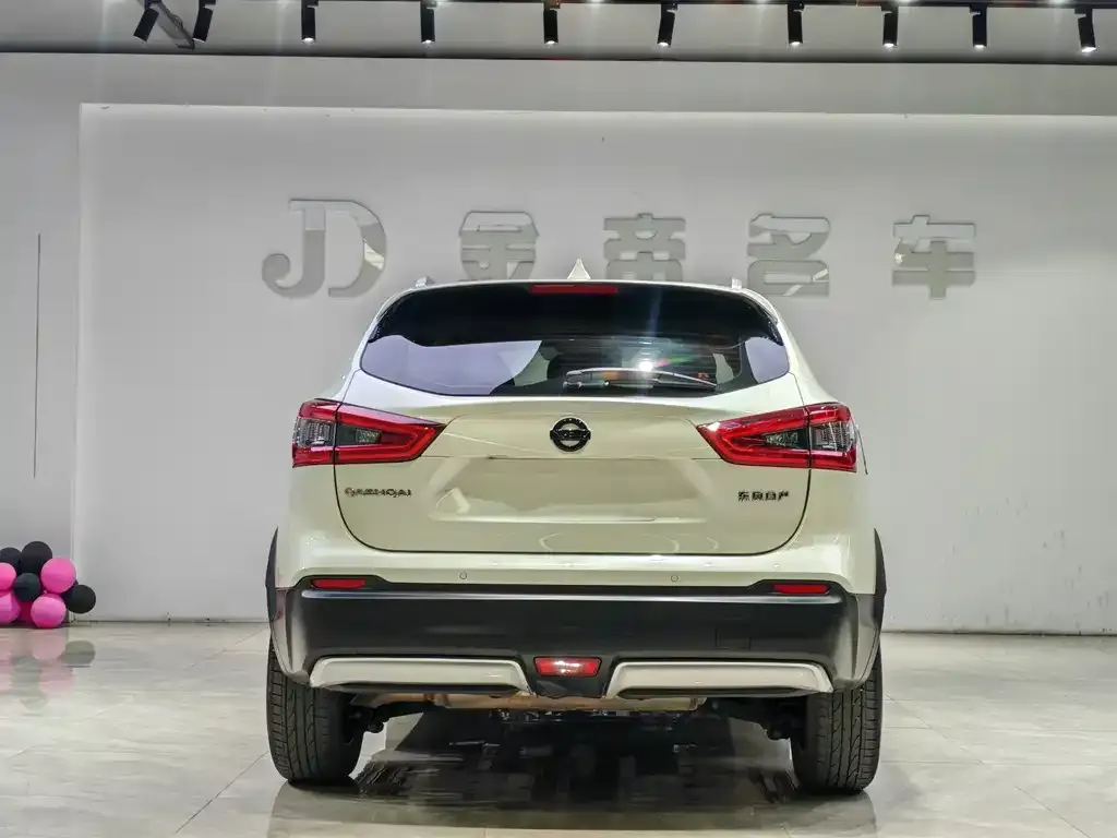 Nissan Qashqai 2023 из CN, фото 2