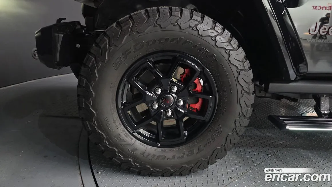 Jeep Wrangler — фото 6