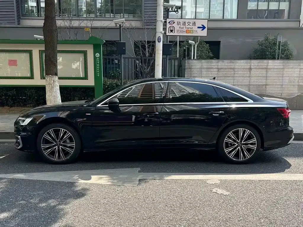 Audi A6L 2025 из CN, фото 7