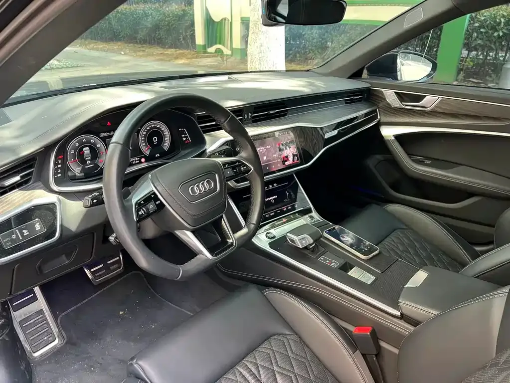 Audi A6L 2025 из CN, фото 5
