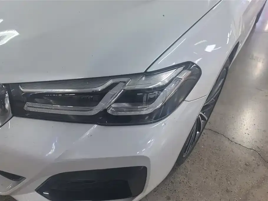 BMW 5 Series 2023 из CN, фото 5