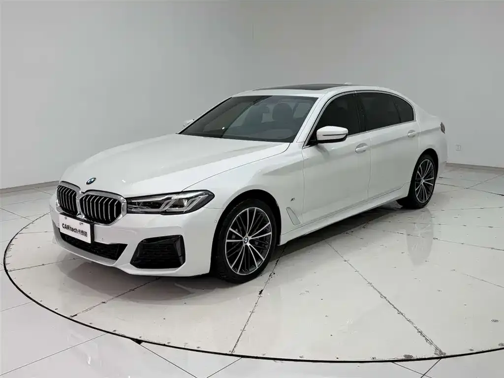 BMW 5 Series — фото 4