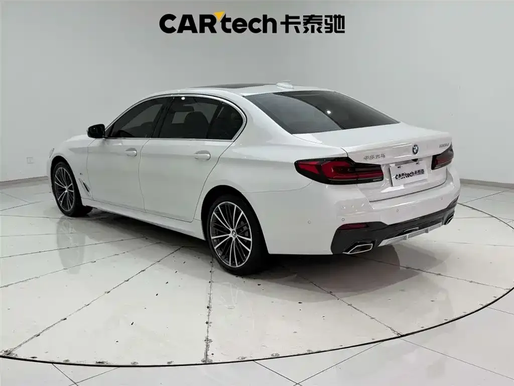 BMW 5 Series — фото 2