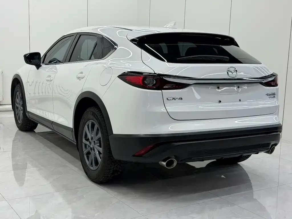 Mazda CX-4 2023 из CN, фото 5