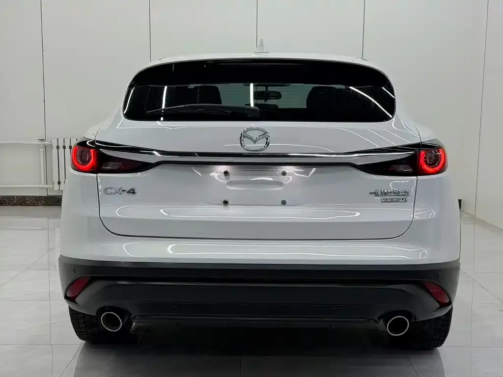 Mazda CX-4 2023 из CN, фото 4