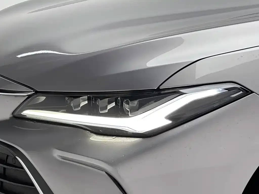 Toyota Avalon 2022 из CN, фото 4