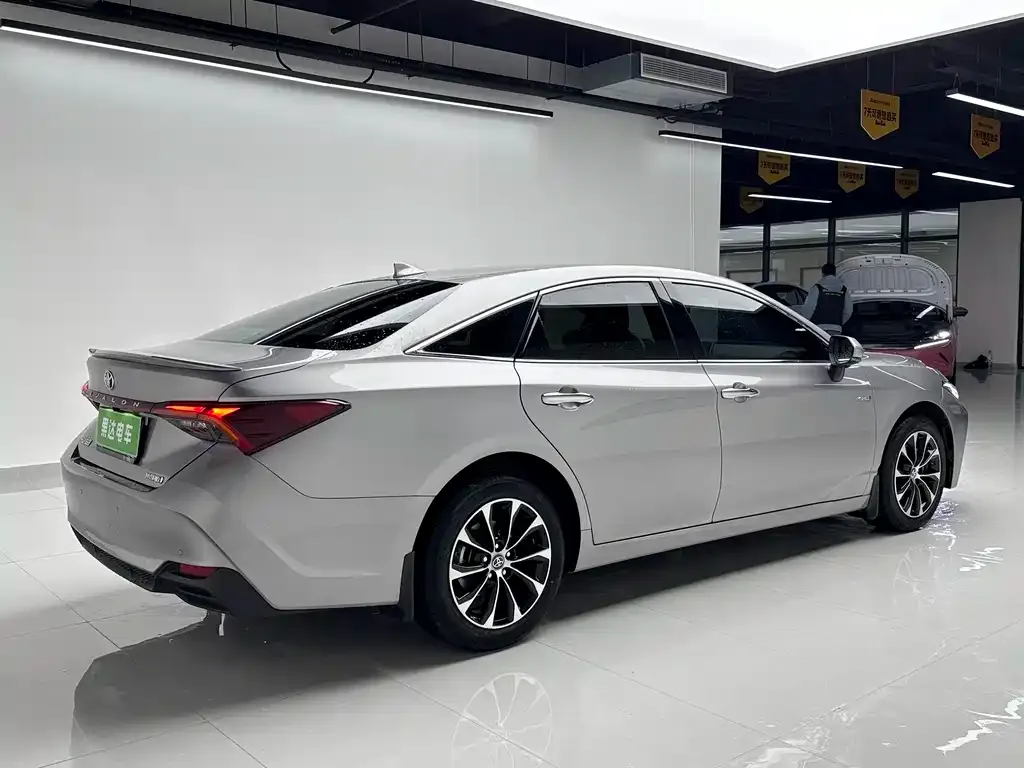 Toyota Avalon 2022 из CN, фото 9