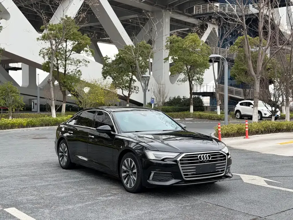 Audi A6L 2021 из CN, фото 8