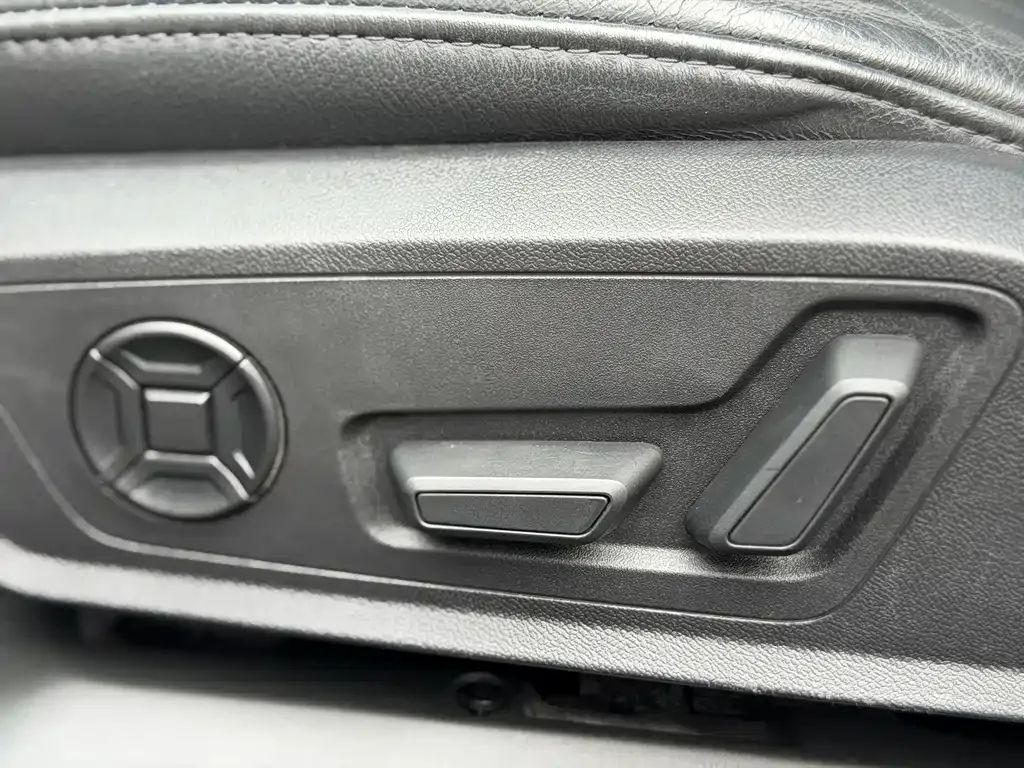 Audi A6L 2021 из CN, фото 7