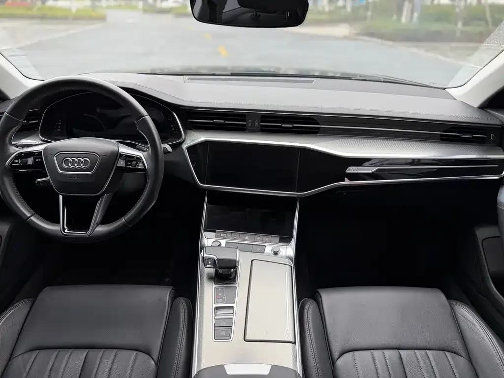 Audi A6L 2021 из CN, фото 6