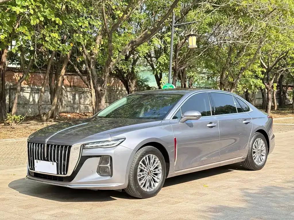 Hongqi H5 — фото 1