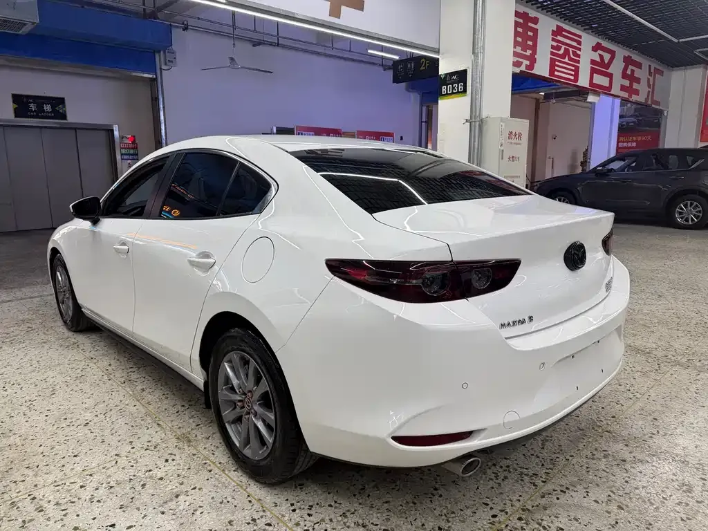 Mazda 3 Axela 2022 из CN, фото 3