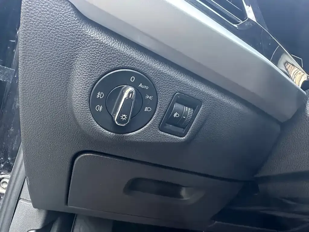 Volkswagen Lavida 2021 из CN, фото 2